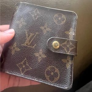 Louis Vutton Monogram Wallet